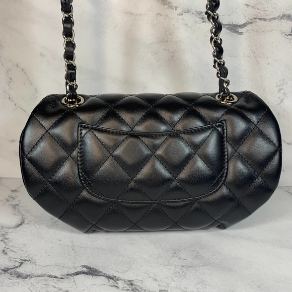 ❌❌ CHANEL Uniform CC calfskin leather black quilted Bumbag waist crossbody bag - Picture 4 of 15